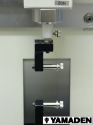 毛髪などの引張強度試験